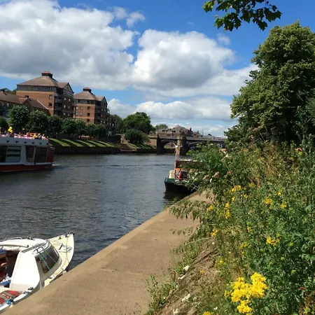 Southlands * York